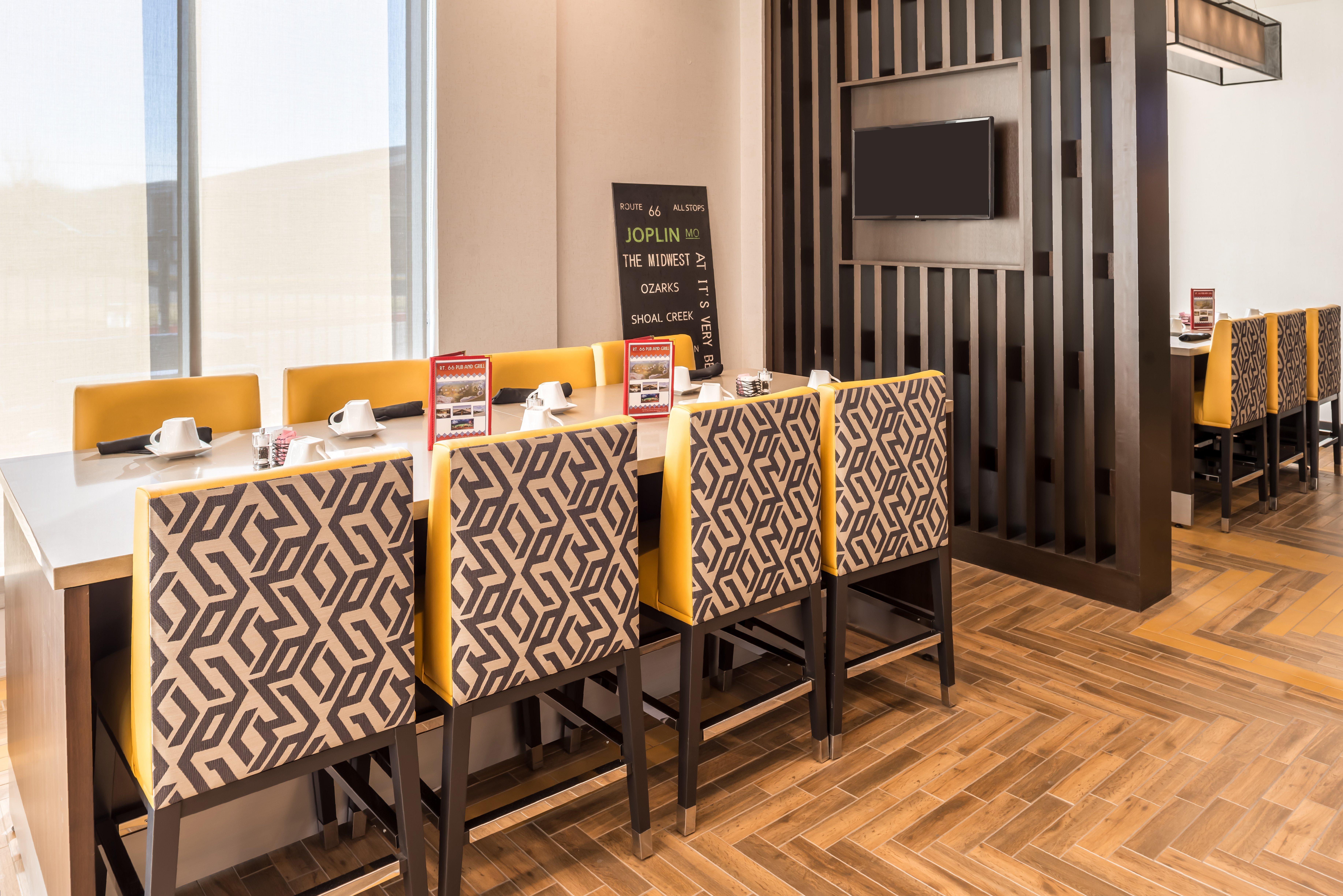 Holiday By Ihg Hotel